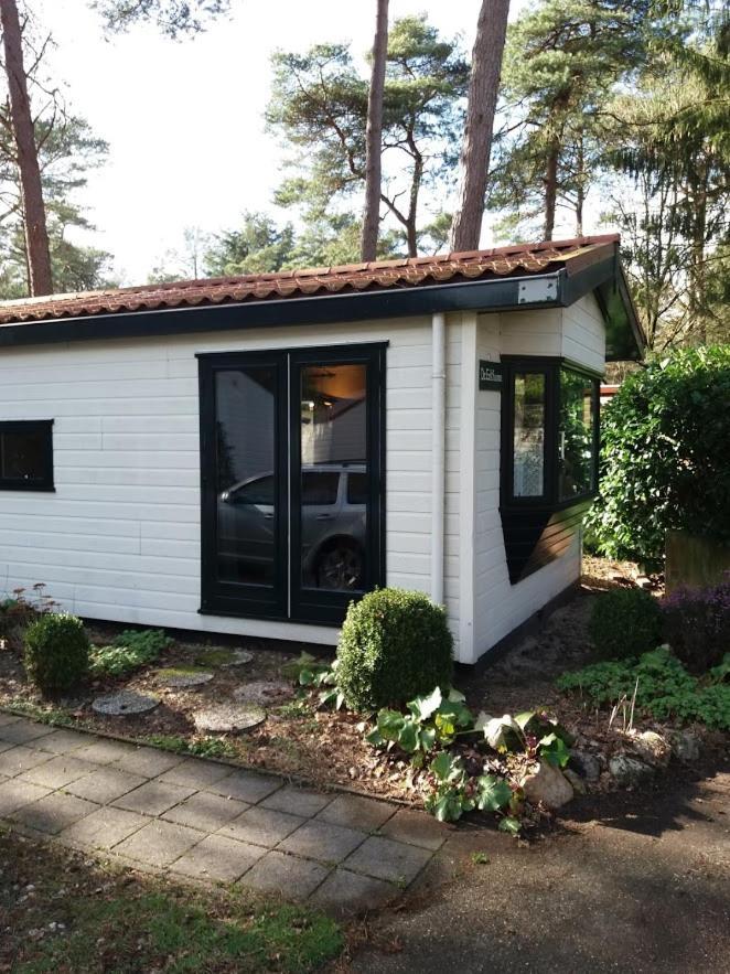 Chalet De Eekhoorn ดีเวอร์ ภายนอก รูปภาพ